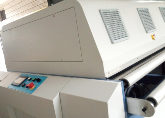 China Het ultraviolette Thermische Film Lamineren Machine met Overlapt Controlesysteem leverancier
